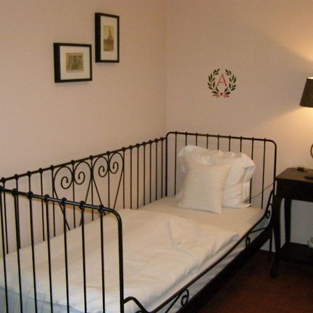 Amalka U Ripu Otel Straškov Oda fotoğraf