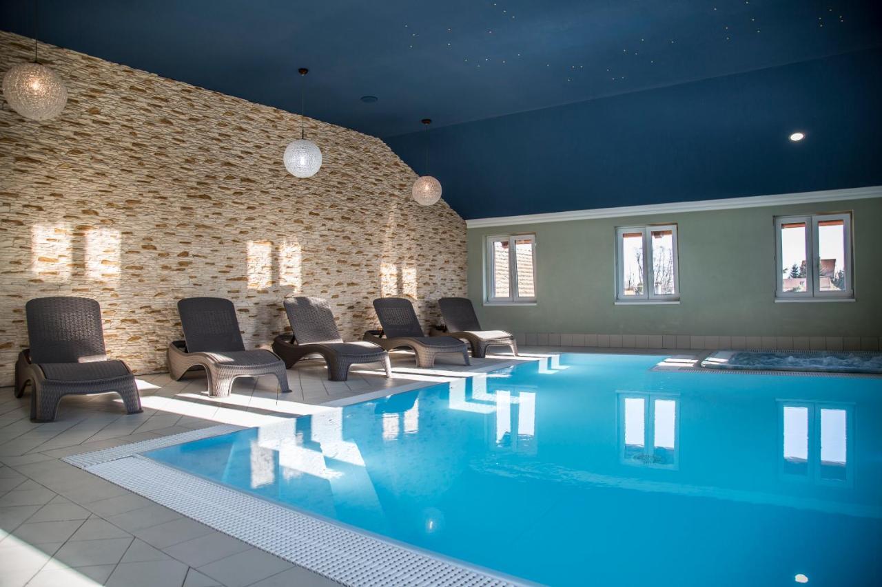Amalka U Ripu Otel Straškov Dış mekan fotoğraf