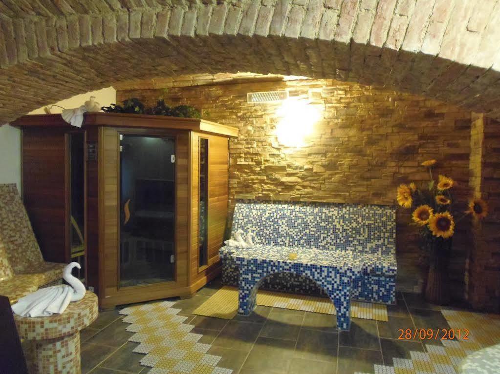 Amalka U Ripu Otel Straškov Dış mekan fotoğraf