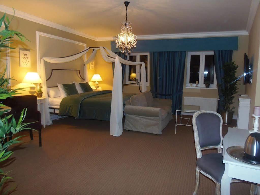 Amalka U Ripu Otel Straškov Dış mekan fotoğraf